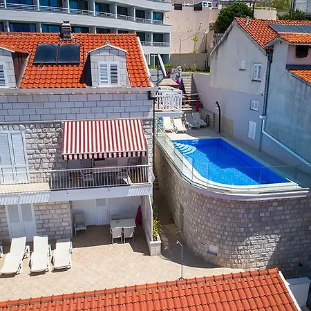 Paradis بيت ضيافة