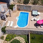 Guest house Paradis 4*