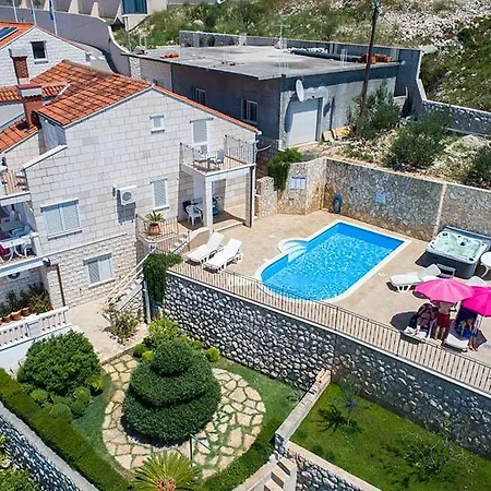 파라디스 4* Štikovica